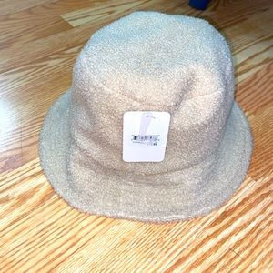 Fall bucket hat perfect condition